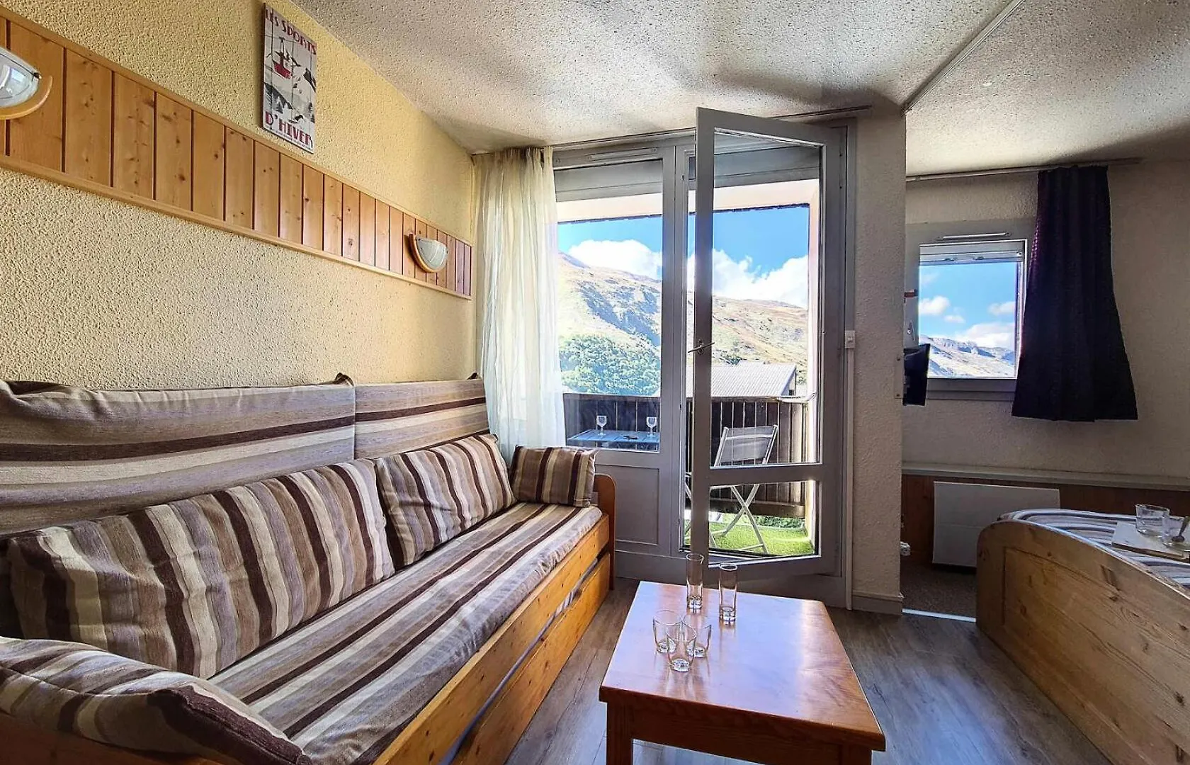 Residence Villaret - Studio Atypique Avec Beaucoup De Rangement Mae-2694 contacts